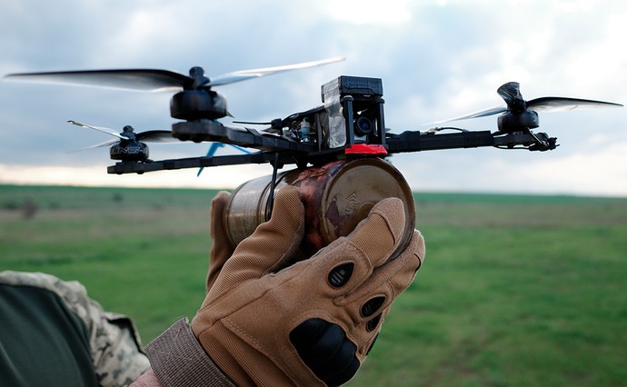 Квадрокоптери та FPV-дрони